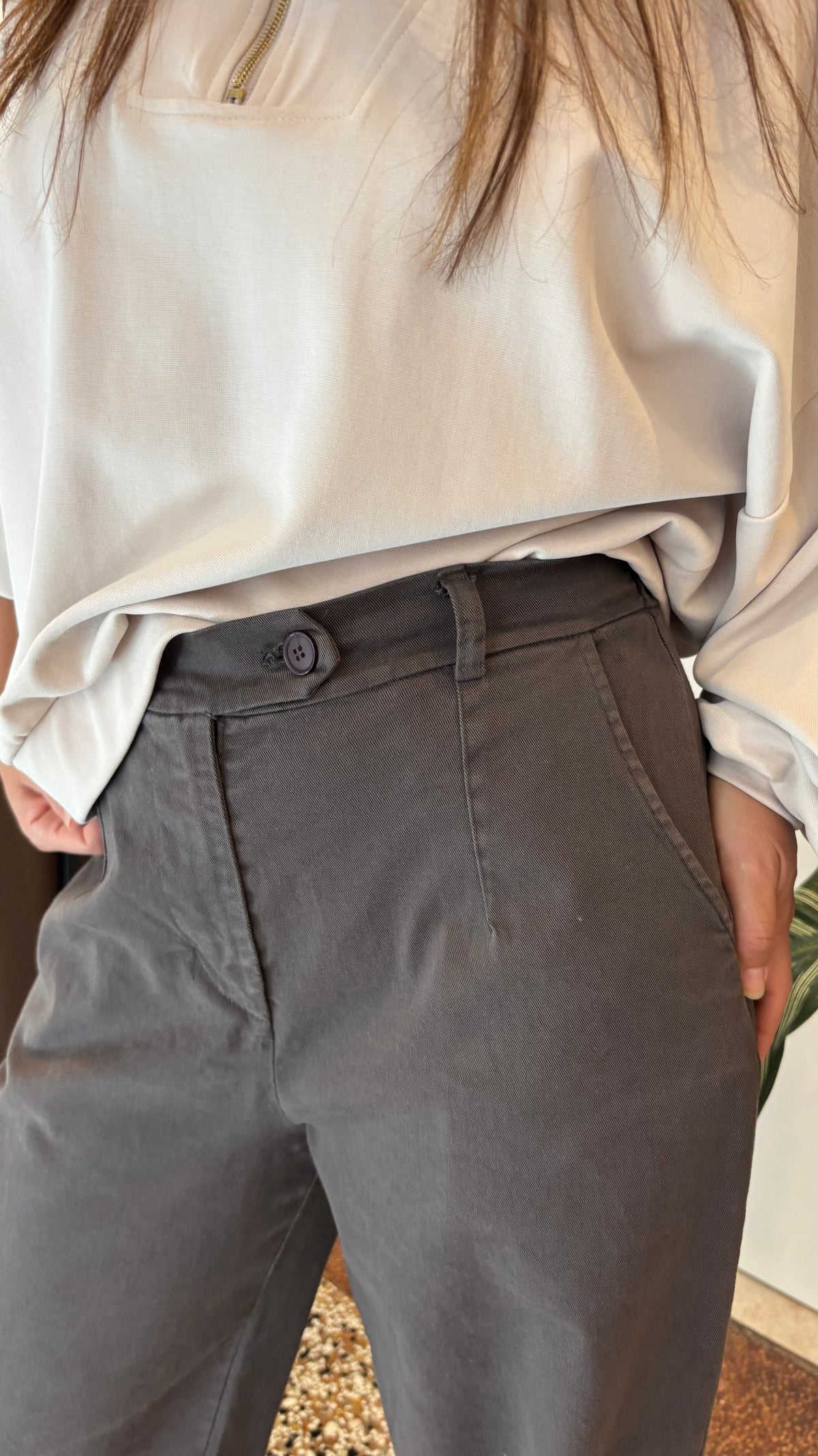 Pantalone ovetto in gabardina