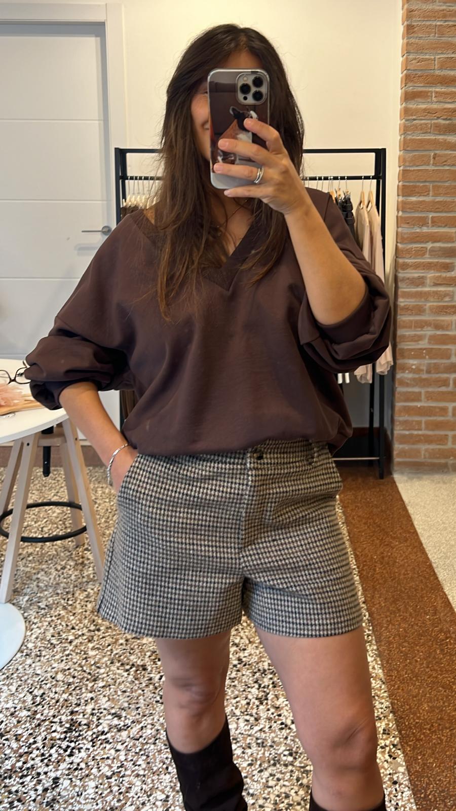 Short Quadro