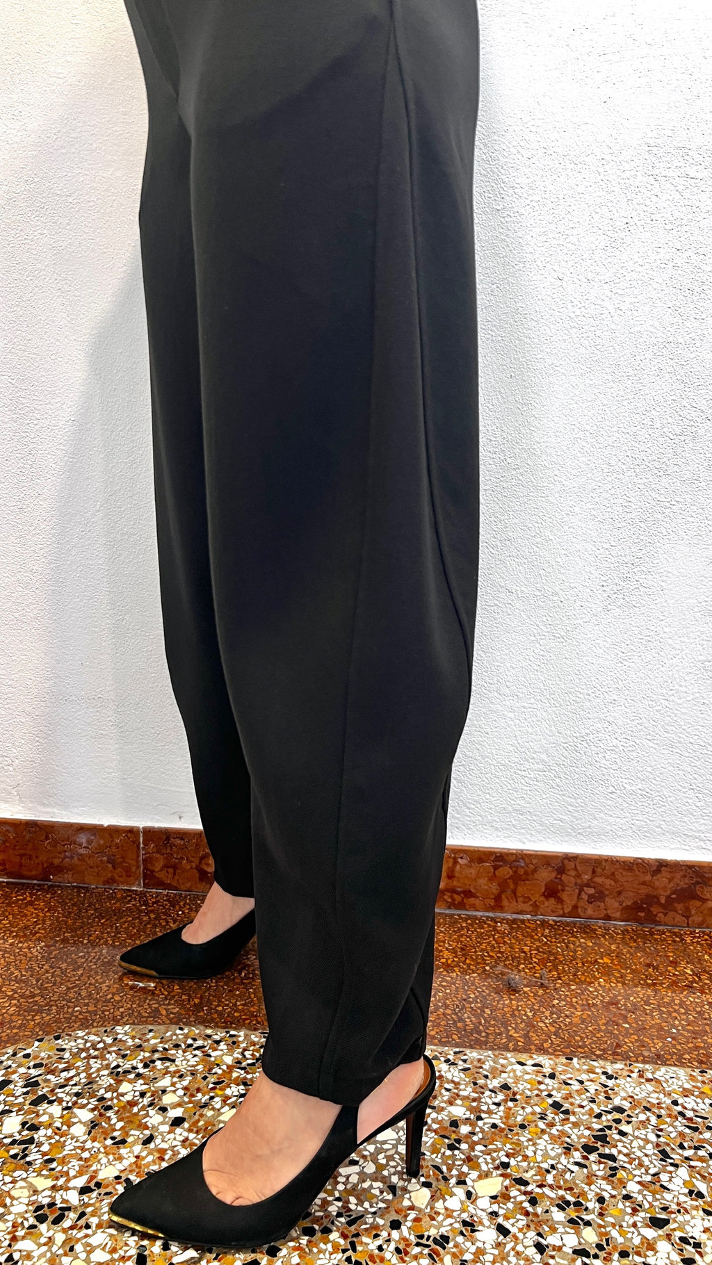 Pantalone balloon con cucitura ginocchio