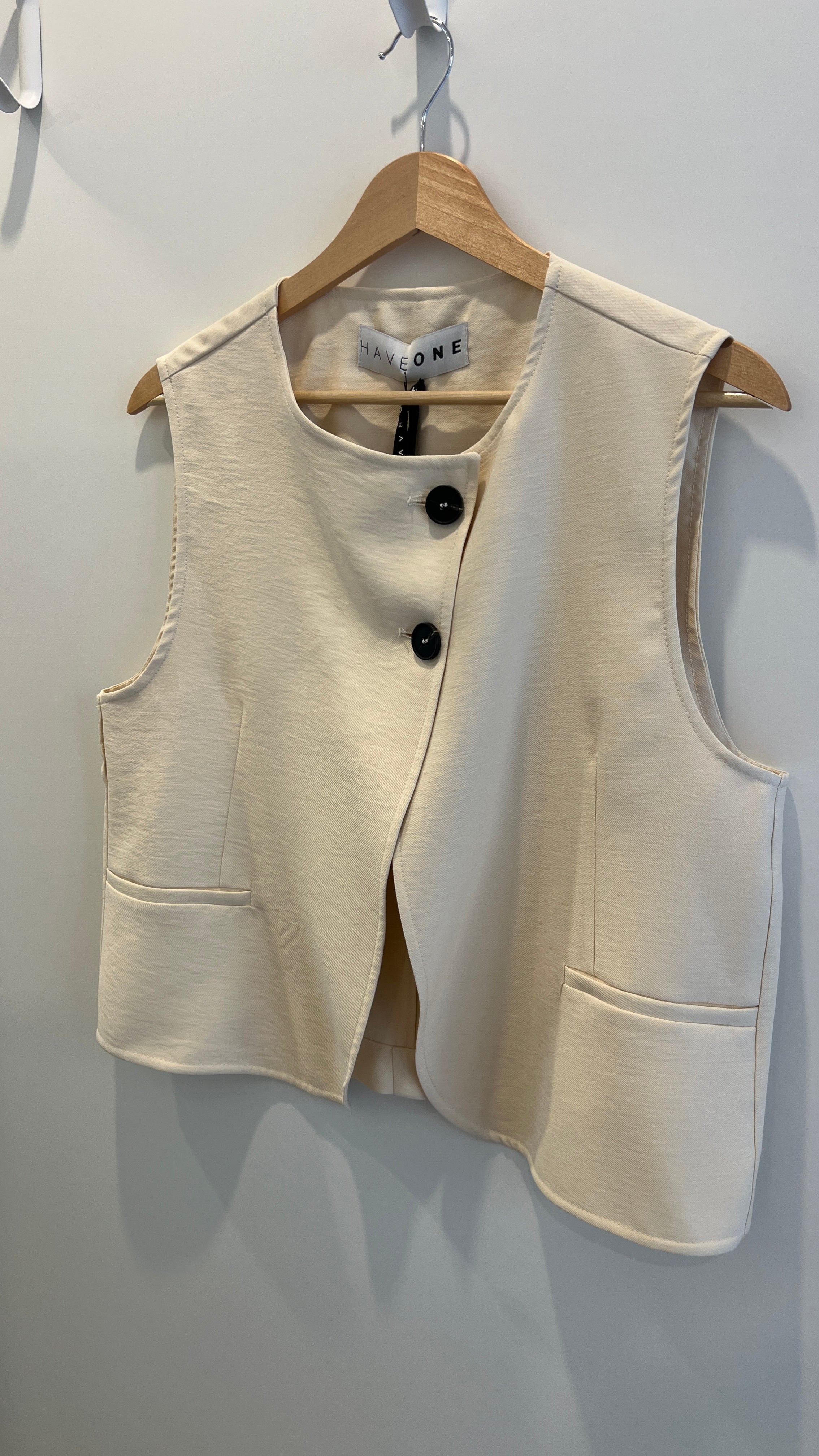 Gilet due bottoni