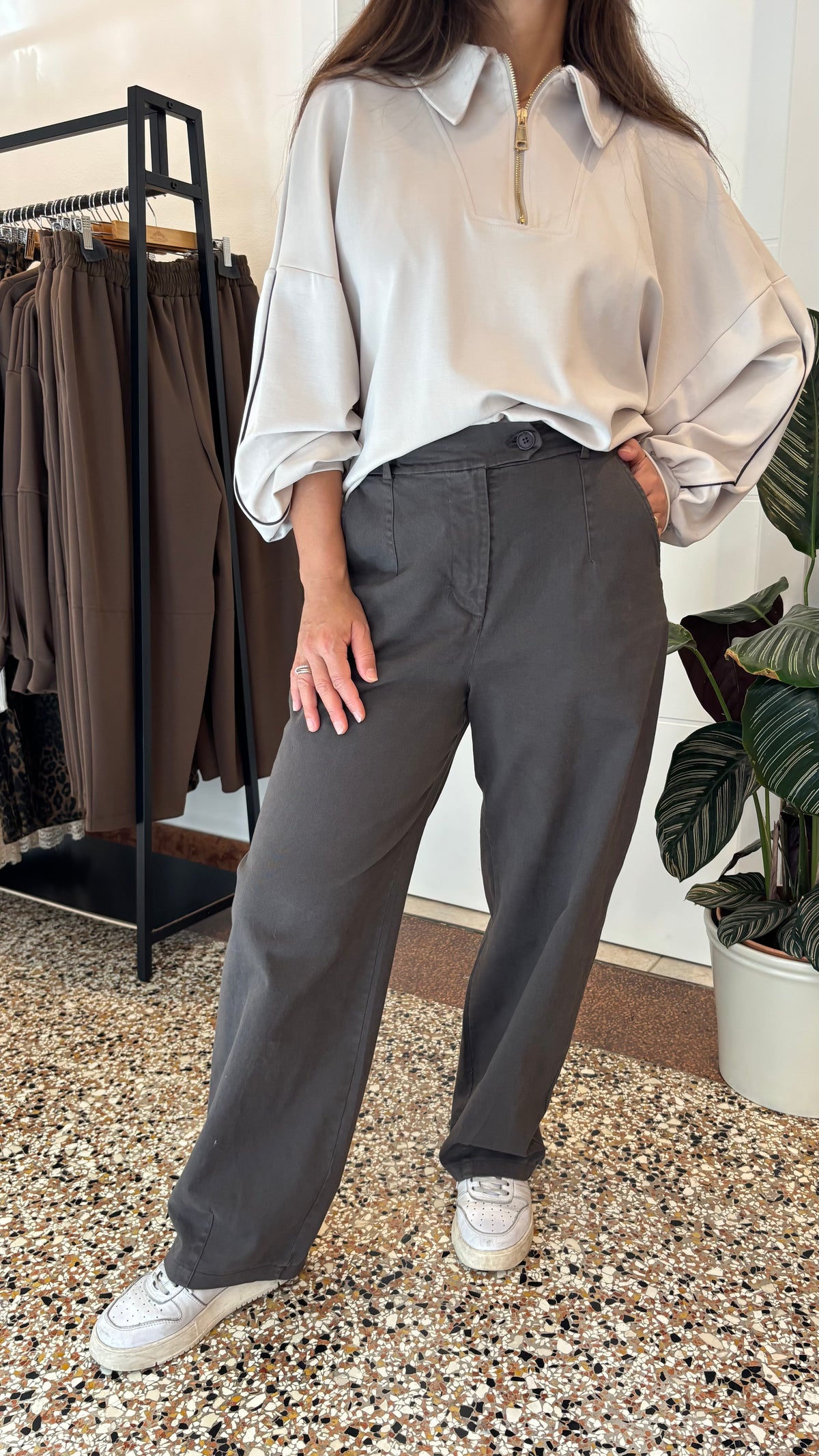 Pantalone ovetto in gabardina